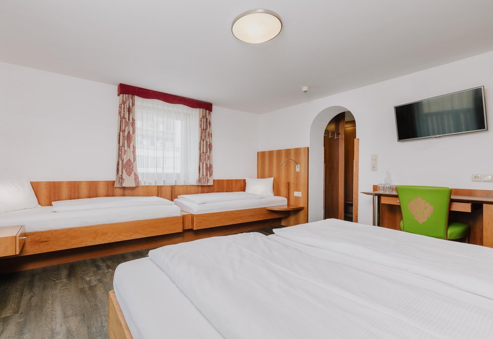 Details zu Vierbettzimmer ansehen